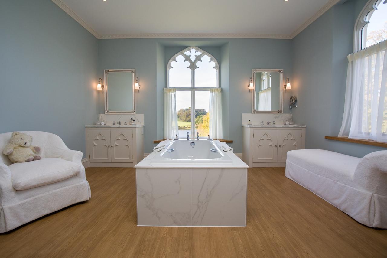 The North Wing - Combermere Abbey Whitchurch  Bagian luar foto